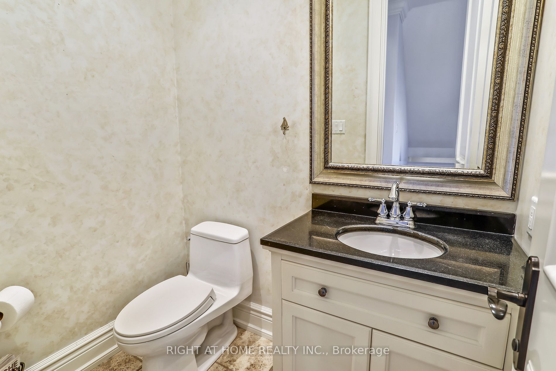 Listing W6098532 - Large Photo # 5