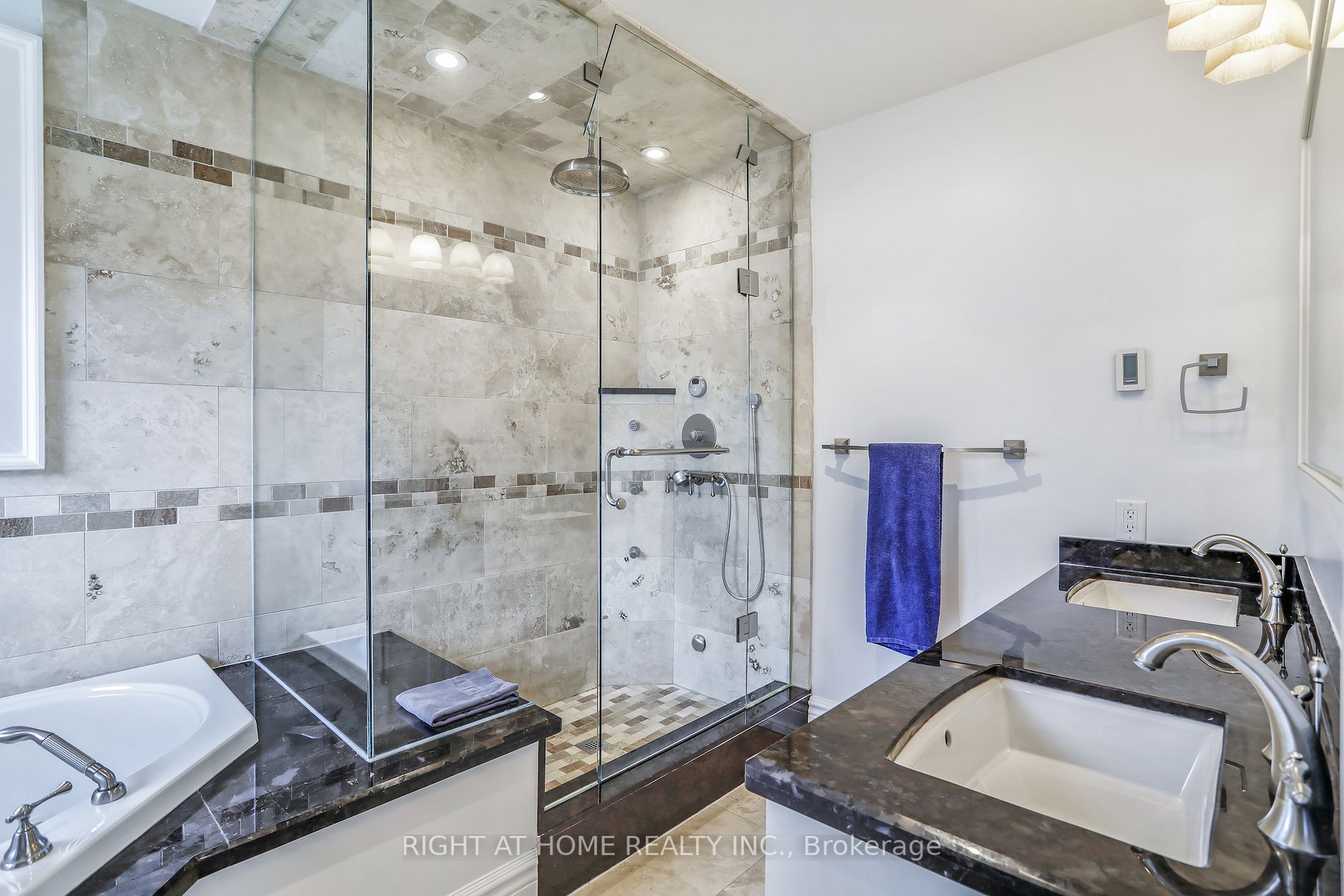Listing W6098532 - Large Photo # 25
