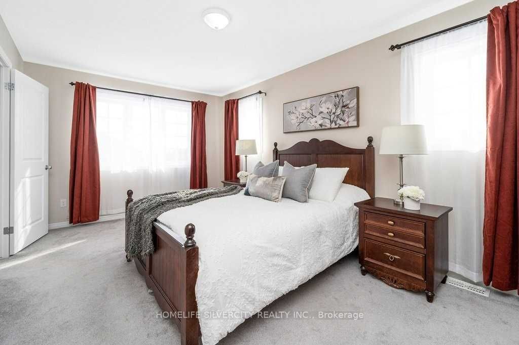 1 England Ave