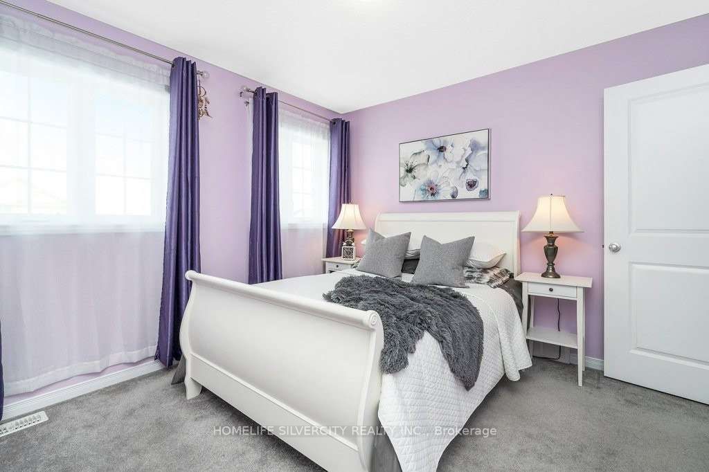 1 England Ave