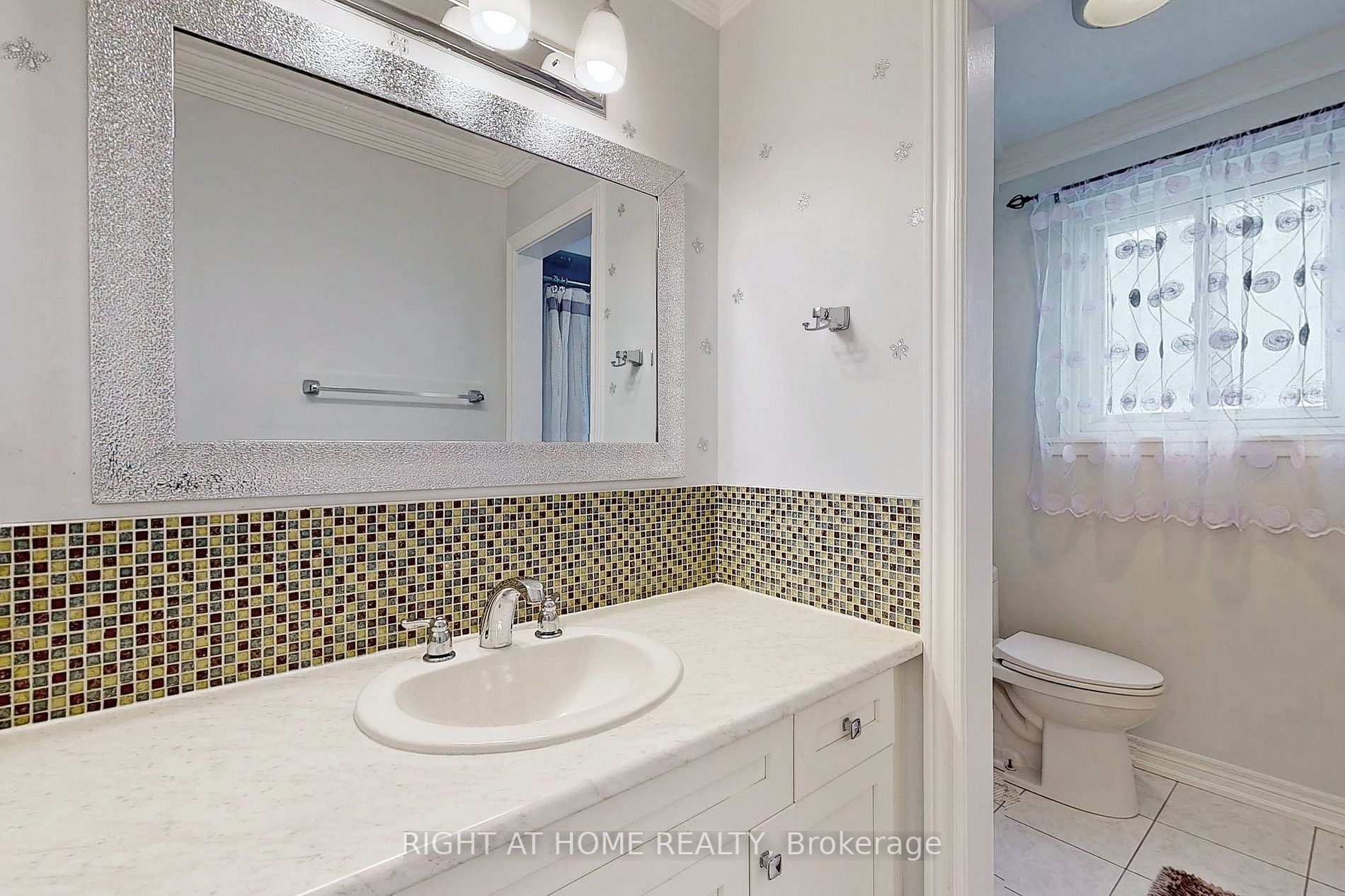 521 Boismere Crt