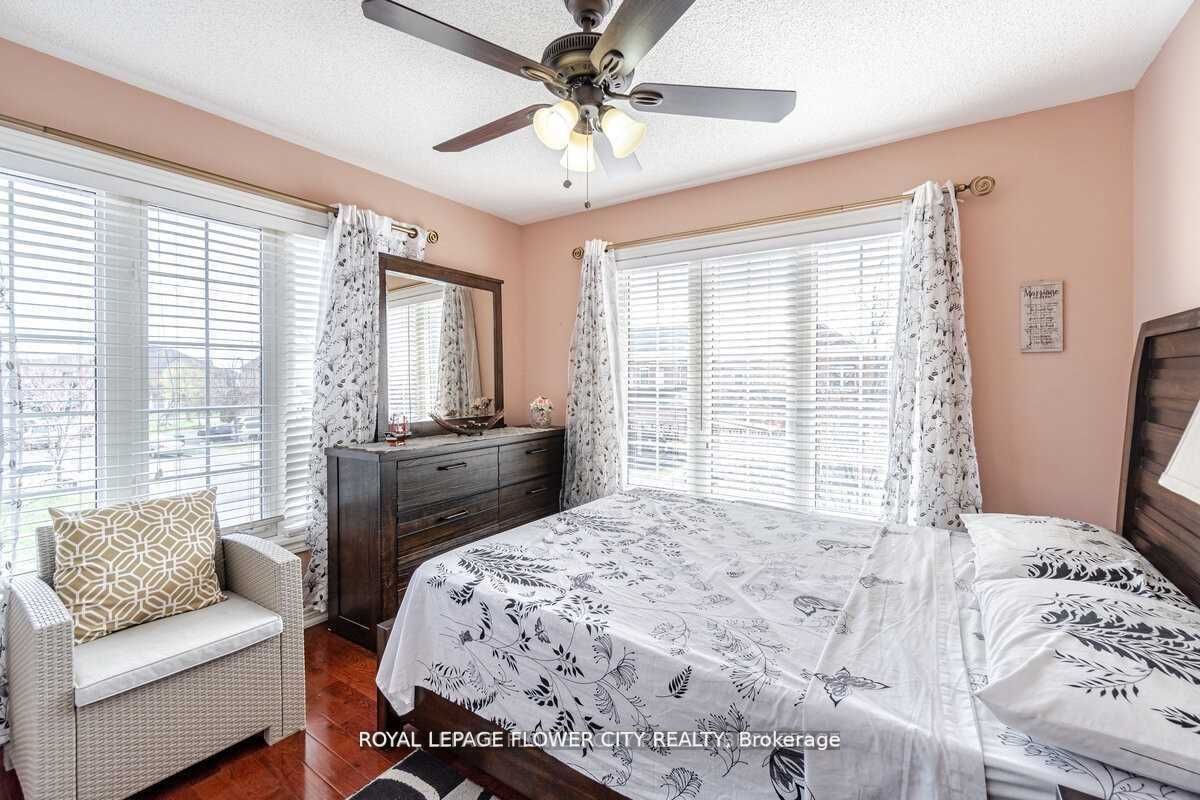 29 Long Meadow Rd