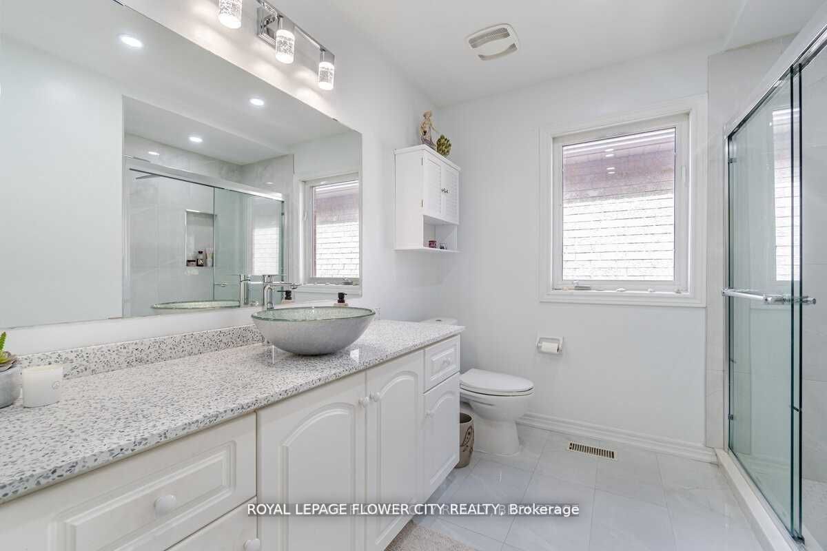 29 Long Meadow Rd