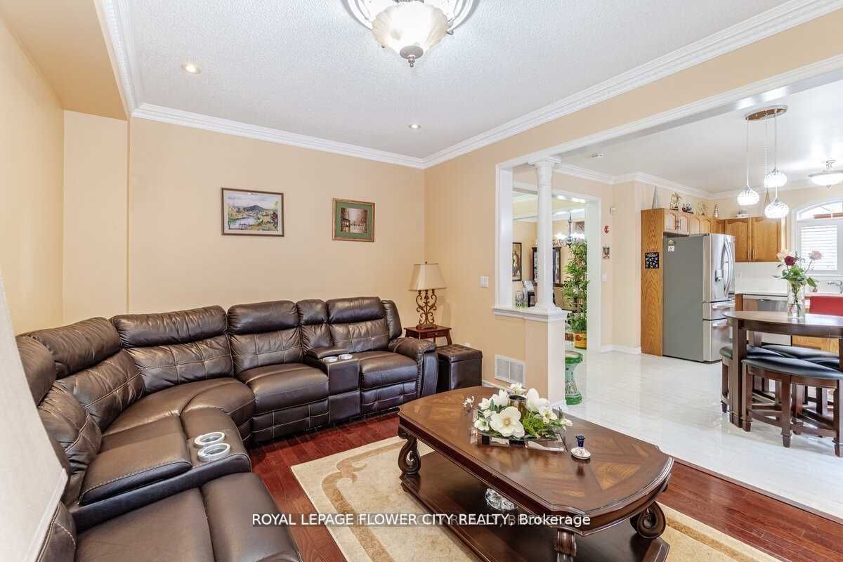 29 Long Meadow Rd