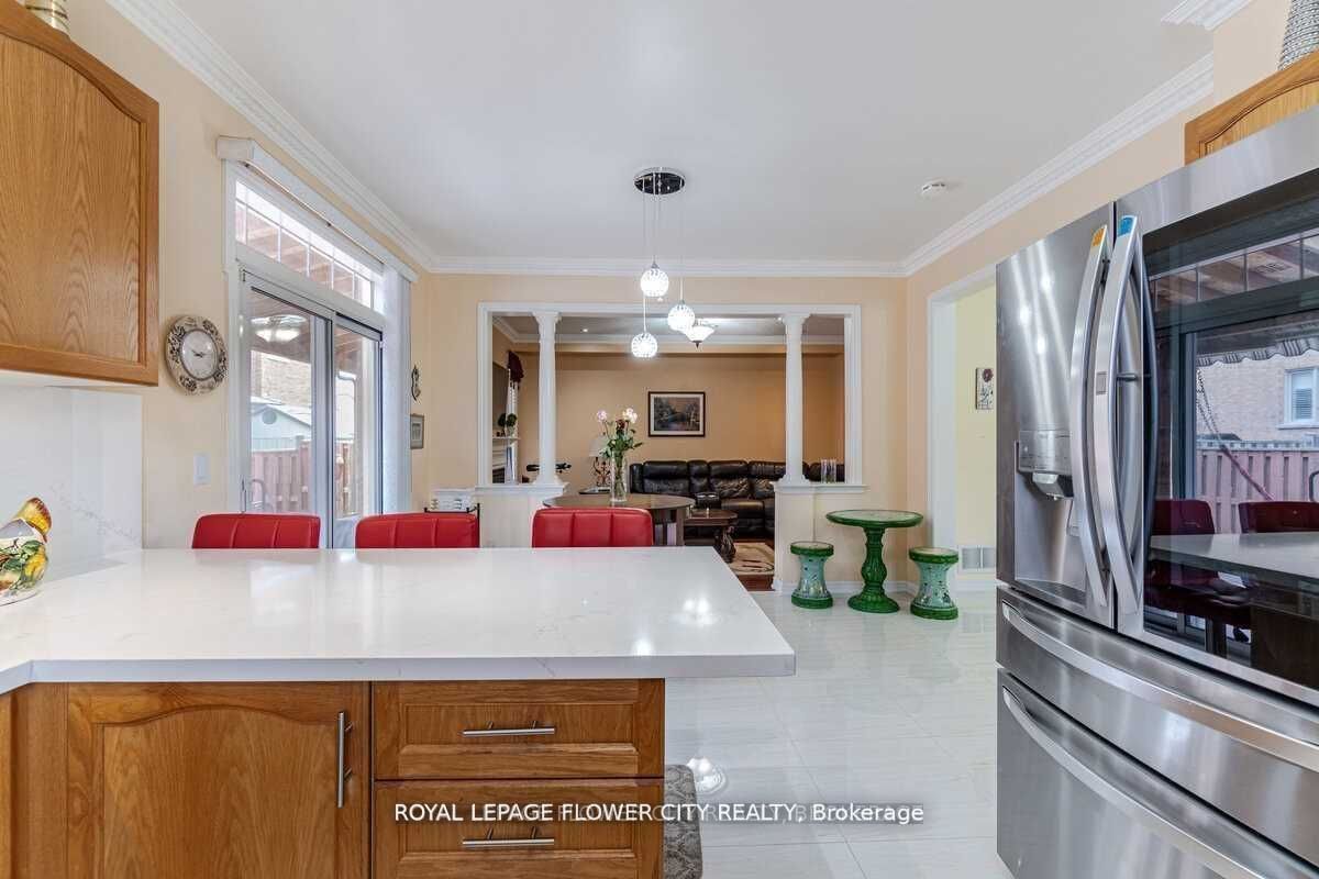 29 Long Meadow Rd