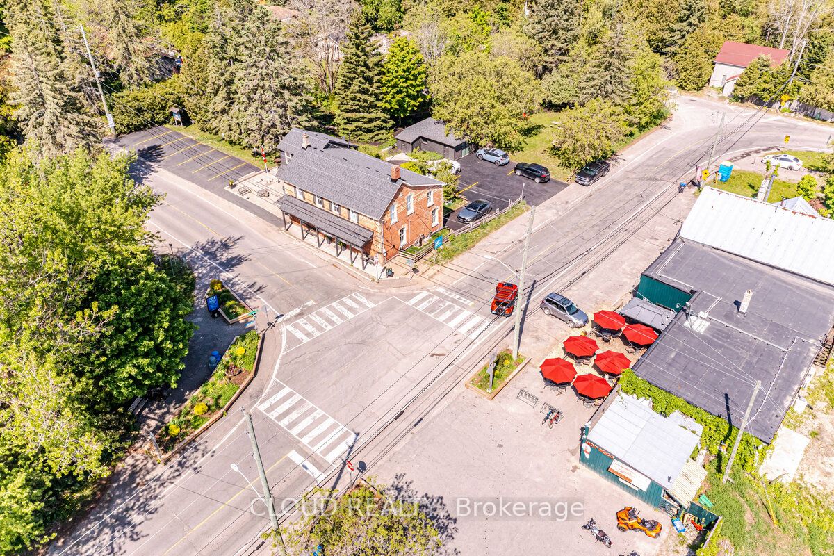 57 King Street S