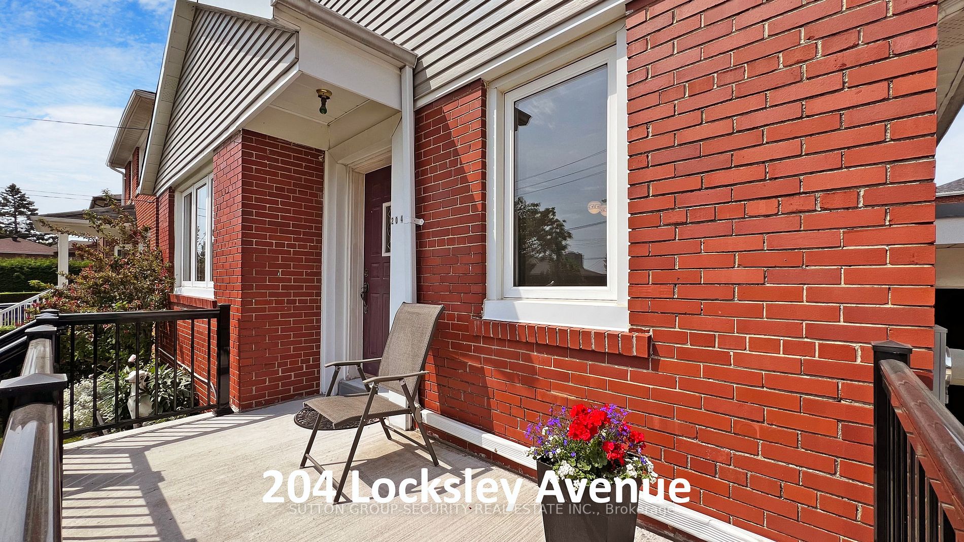 204 Locksley Avenue