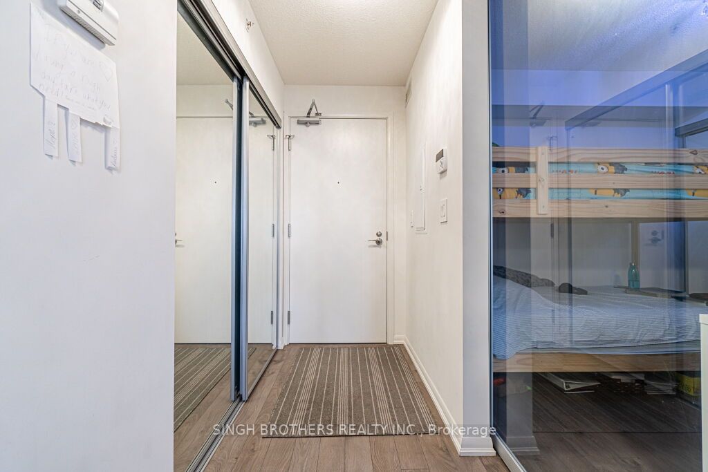 3091 Dufferin St, #318