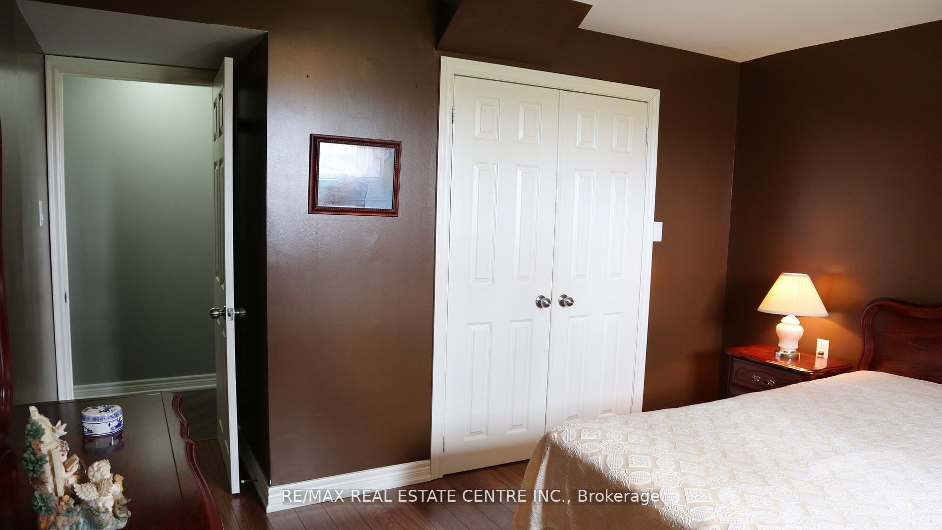 18627 Mississauga Rd