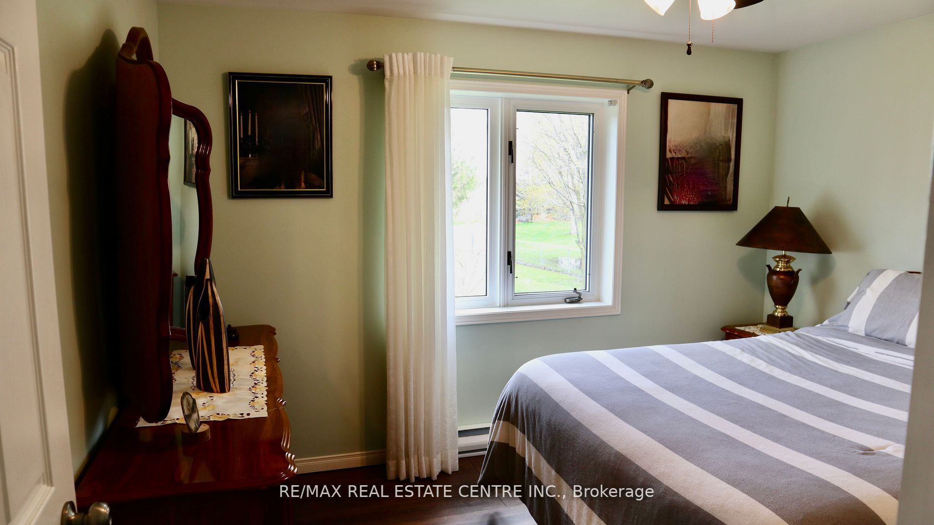 18627 Mississauga Rd