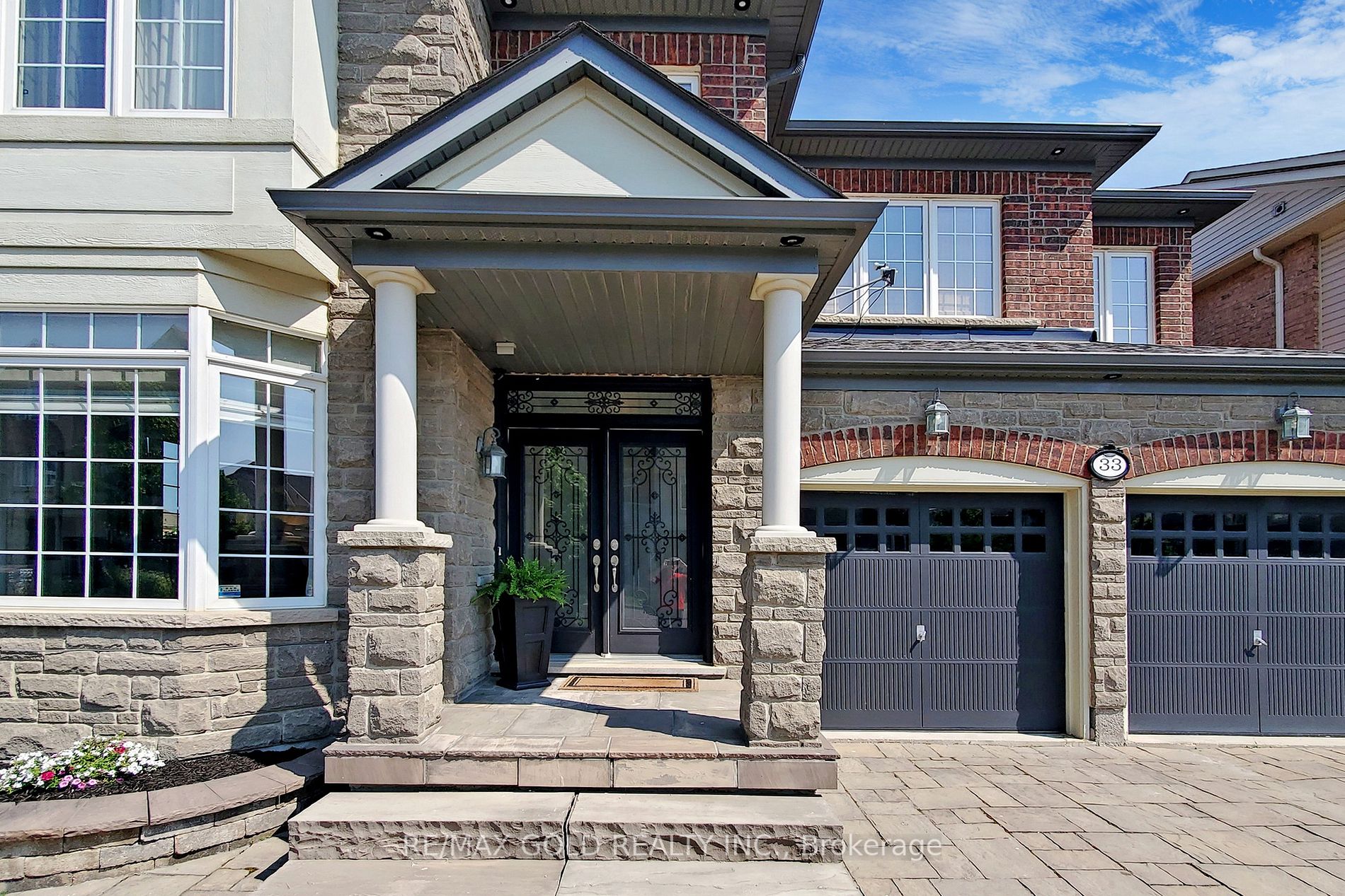 33 Larson Peak Rd