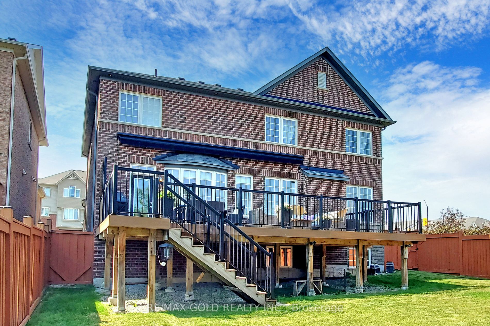 33 Larson Peak Rd