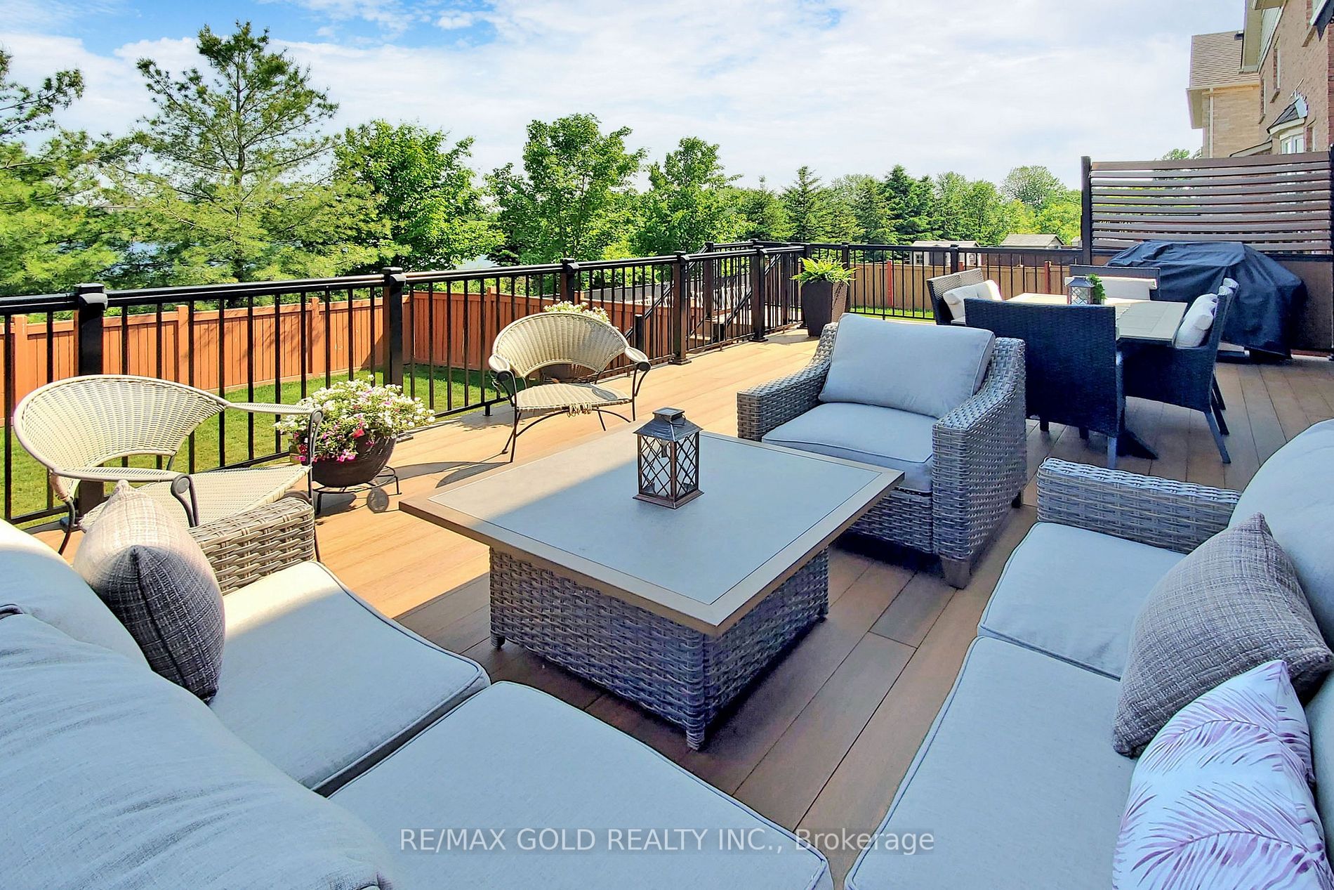33 Larson Peak Rd
