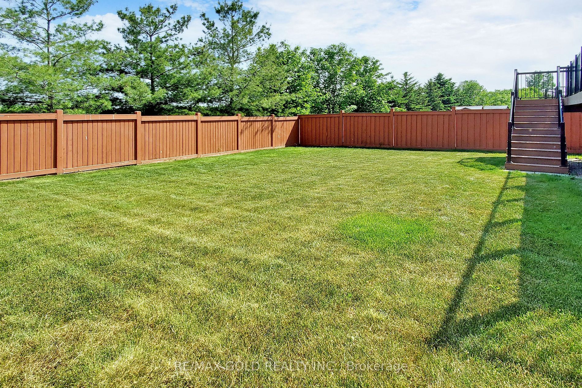 33 Larson Peak Rd