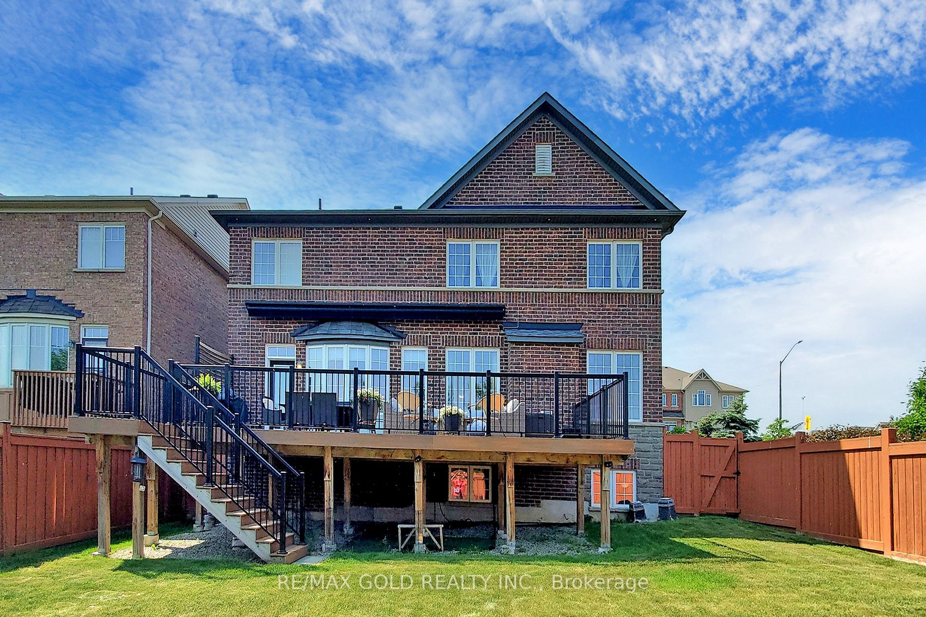 33 Larson Peak Rd