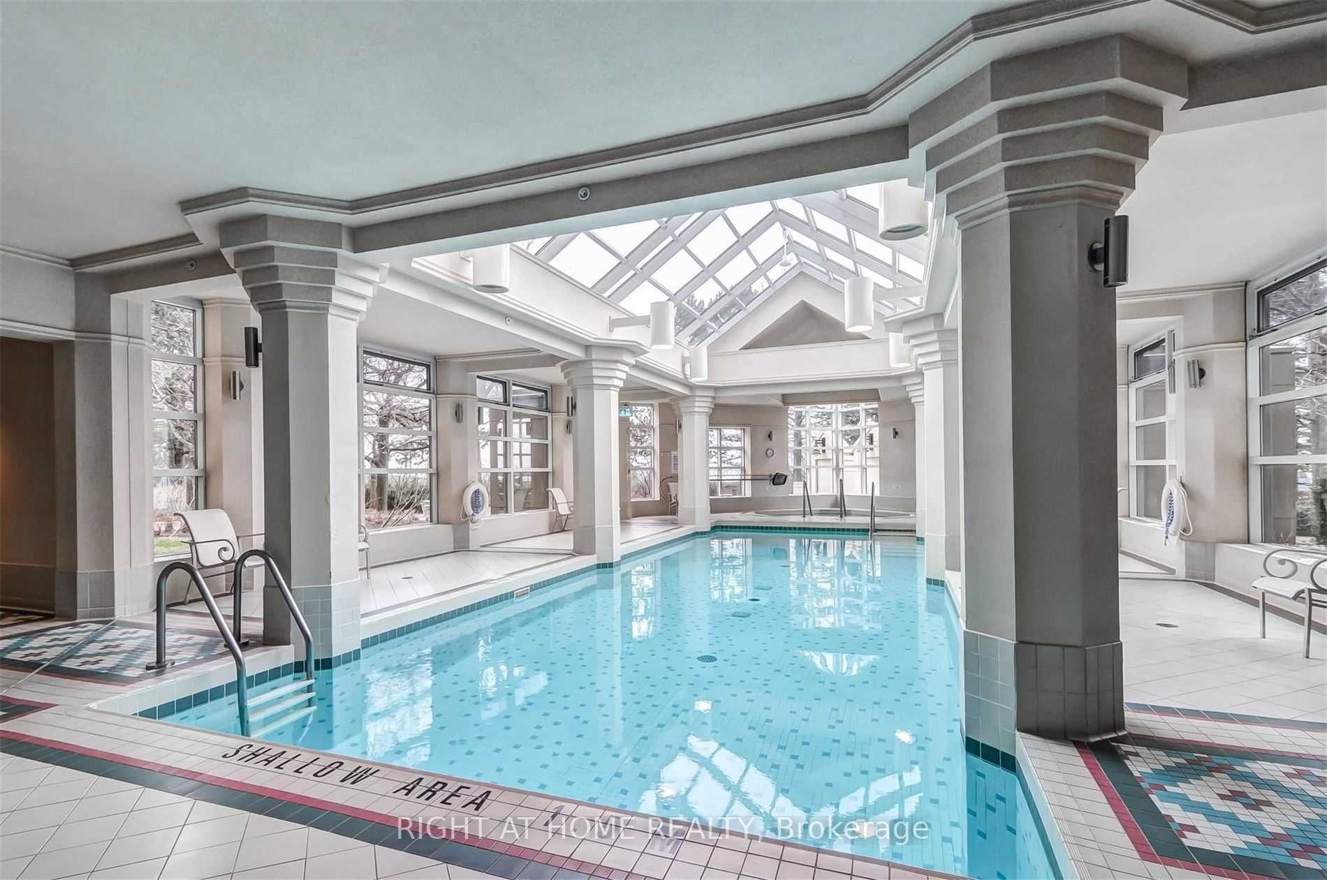 1 Palace Pier Crt, #3906