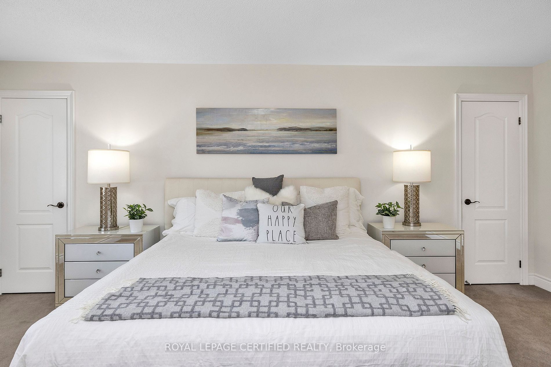 25 Ladbrook Cres