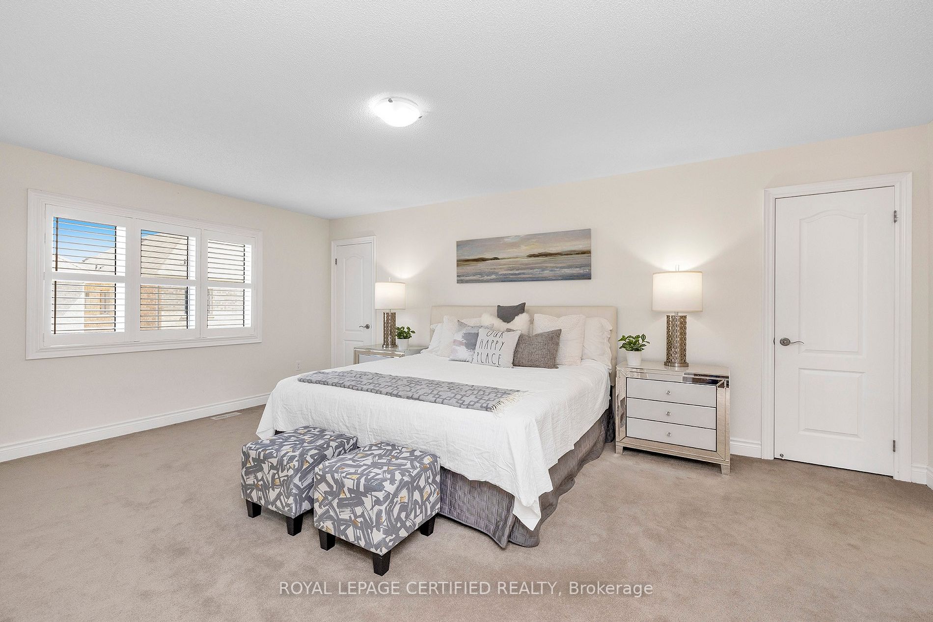 25 Ladbrook Cres