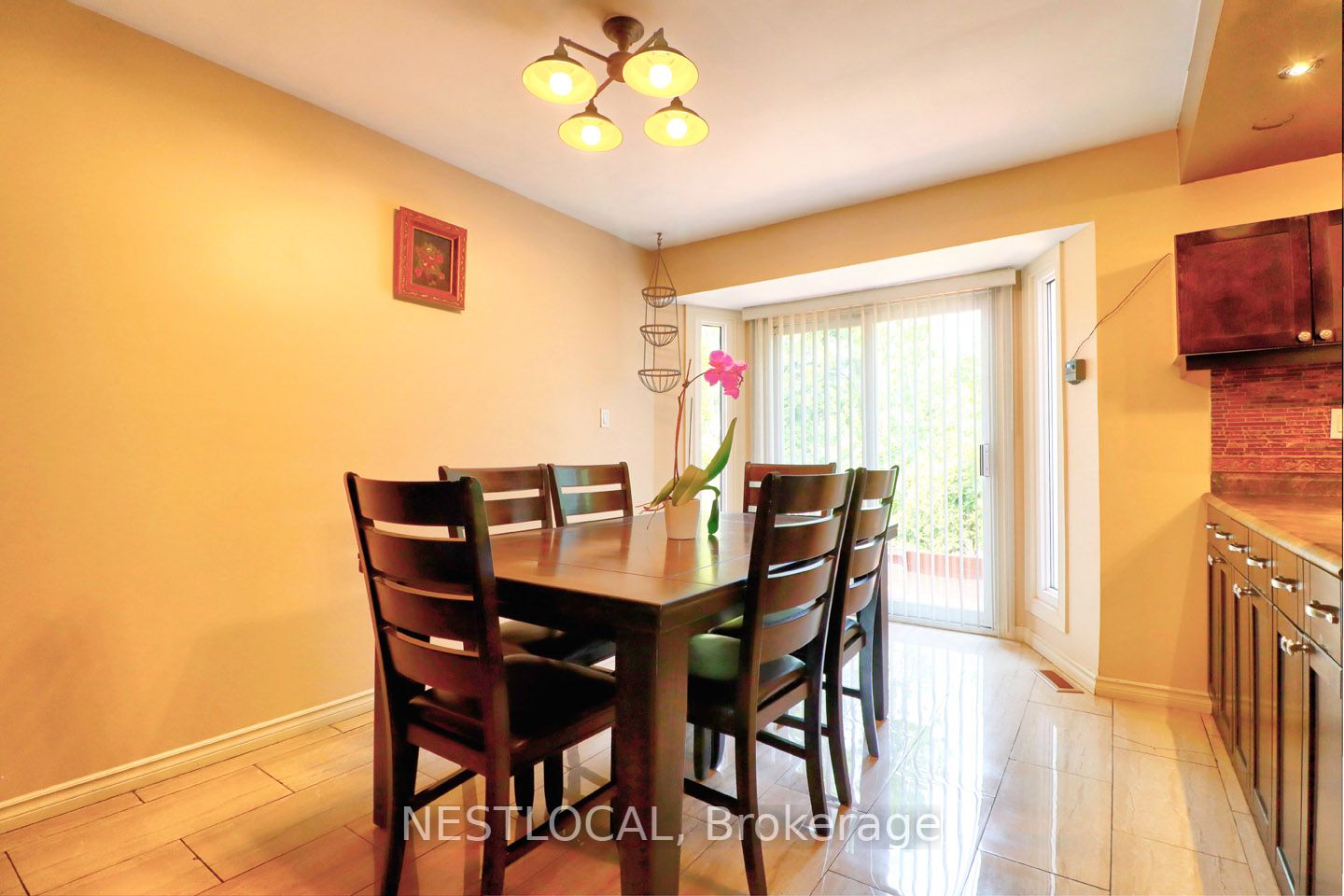 14 Waverly Pl