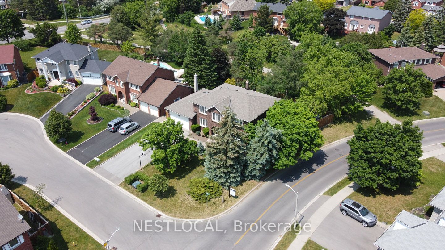 14 Waverly Pl