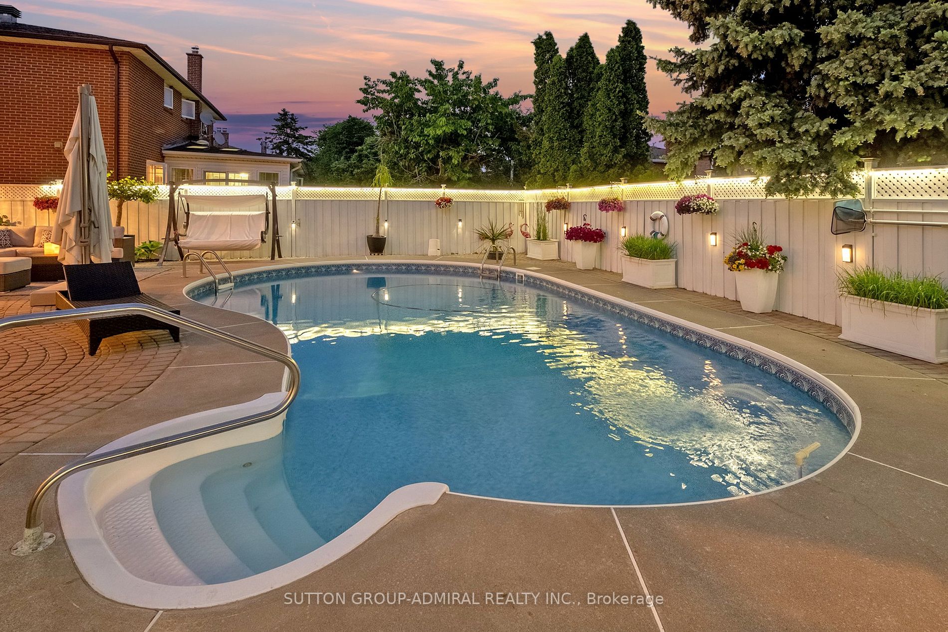 23 Radway Ave