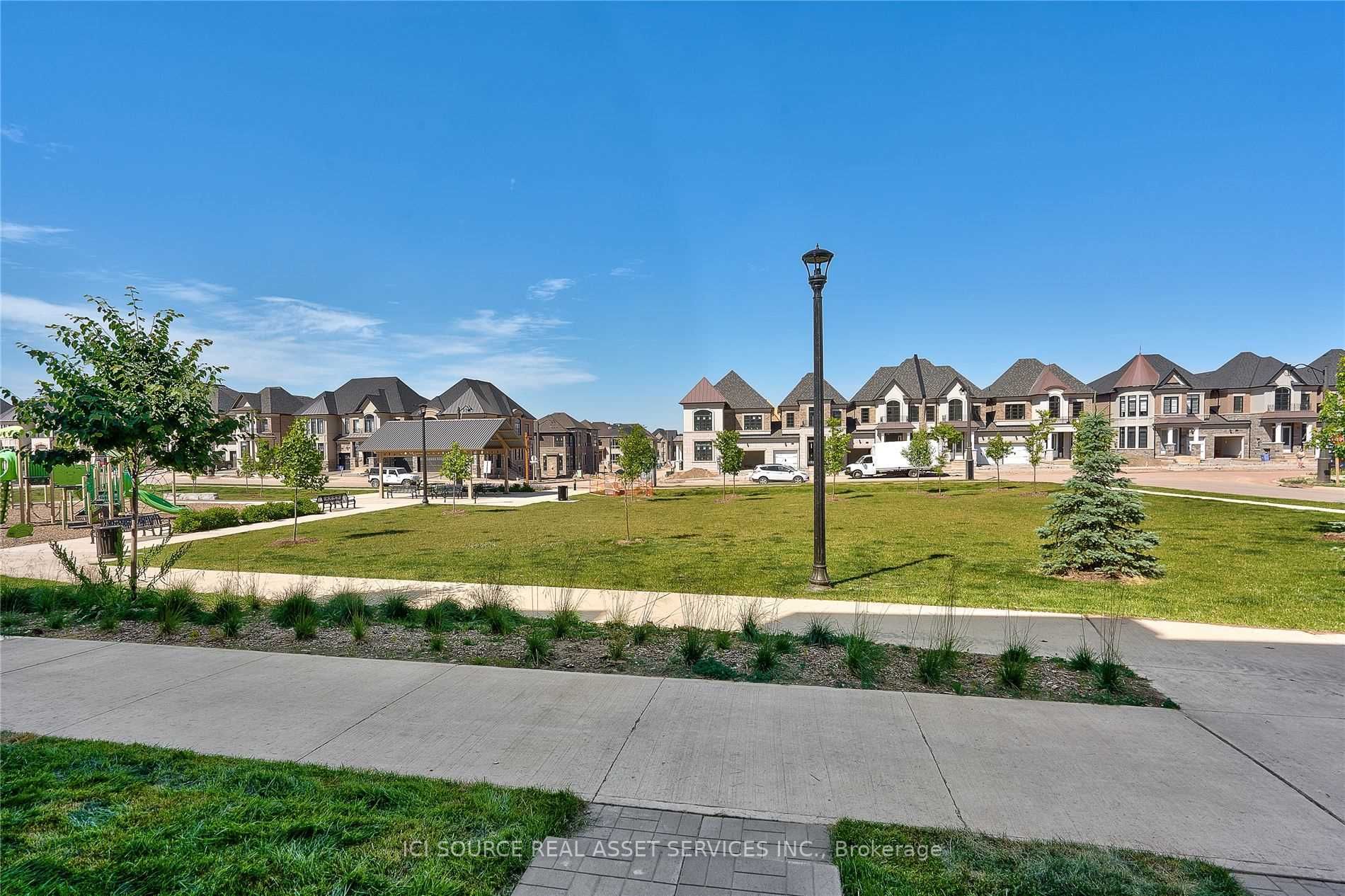 2481 Badger Cres, #3
