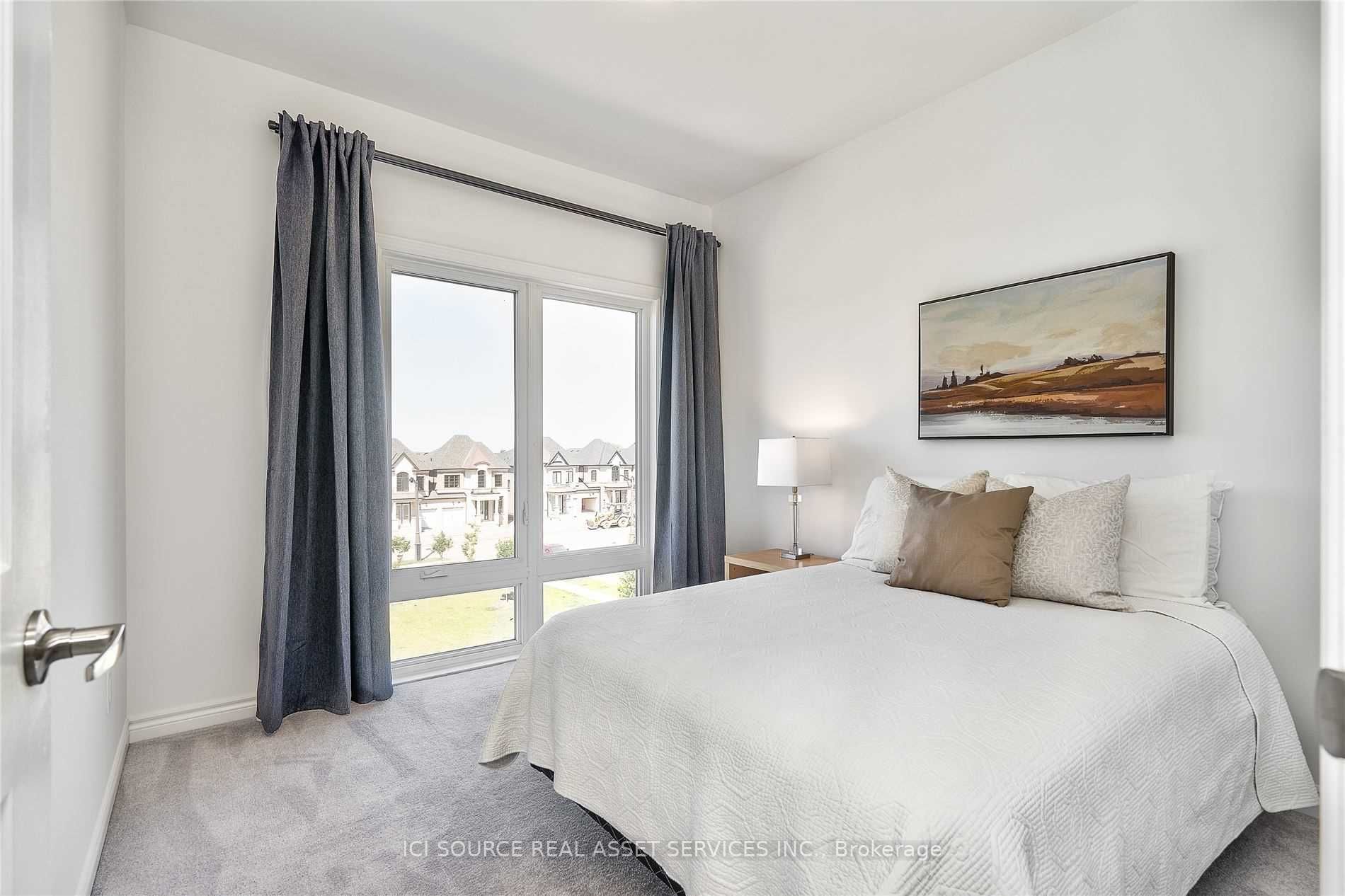 2481 Badger Cres, #3