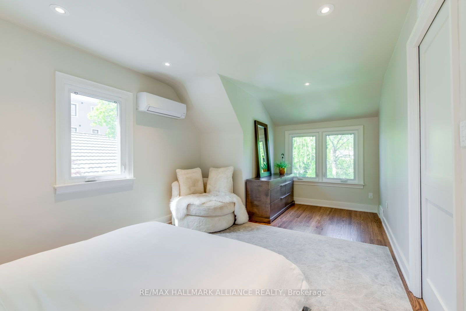 75 Brookfield Rd