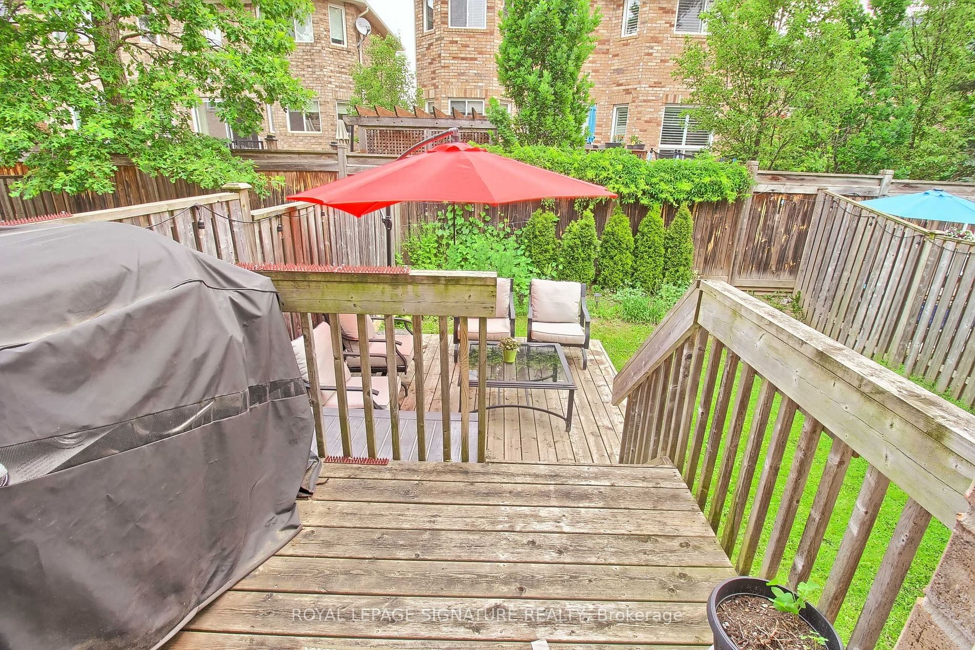 2421 Grand Oak Tr