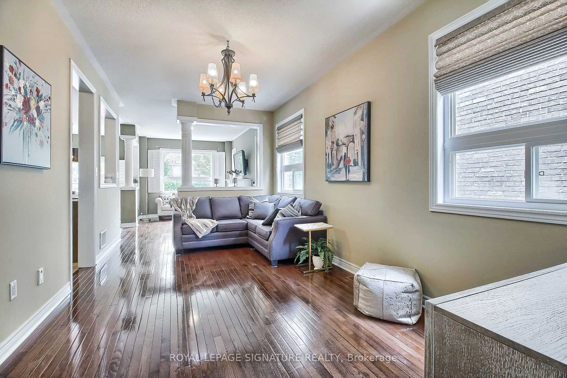2421 Grand Oak Tr