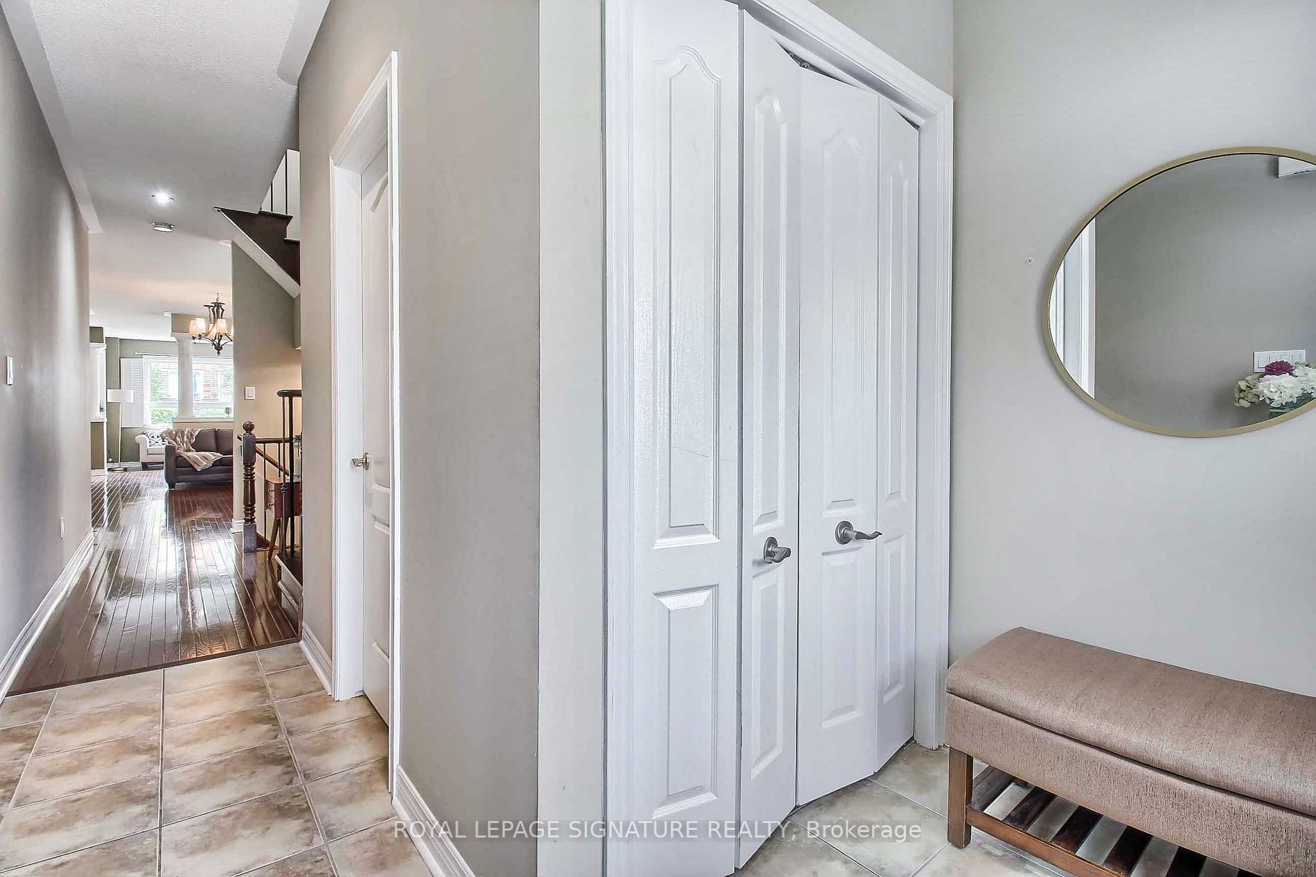 2421 Grand Oak Tr