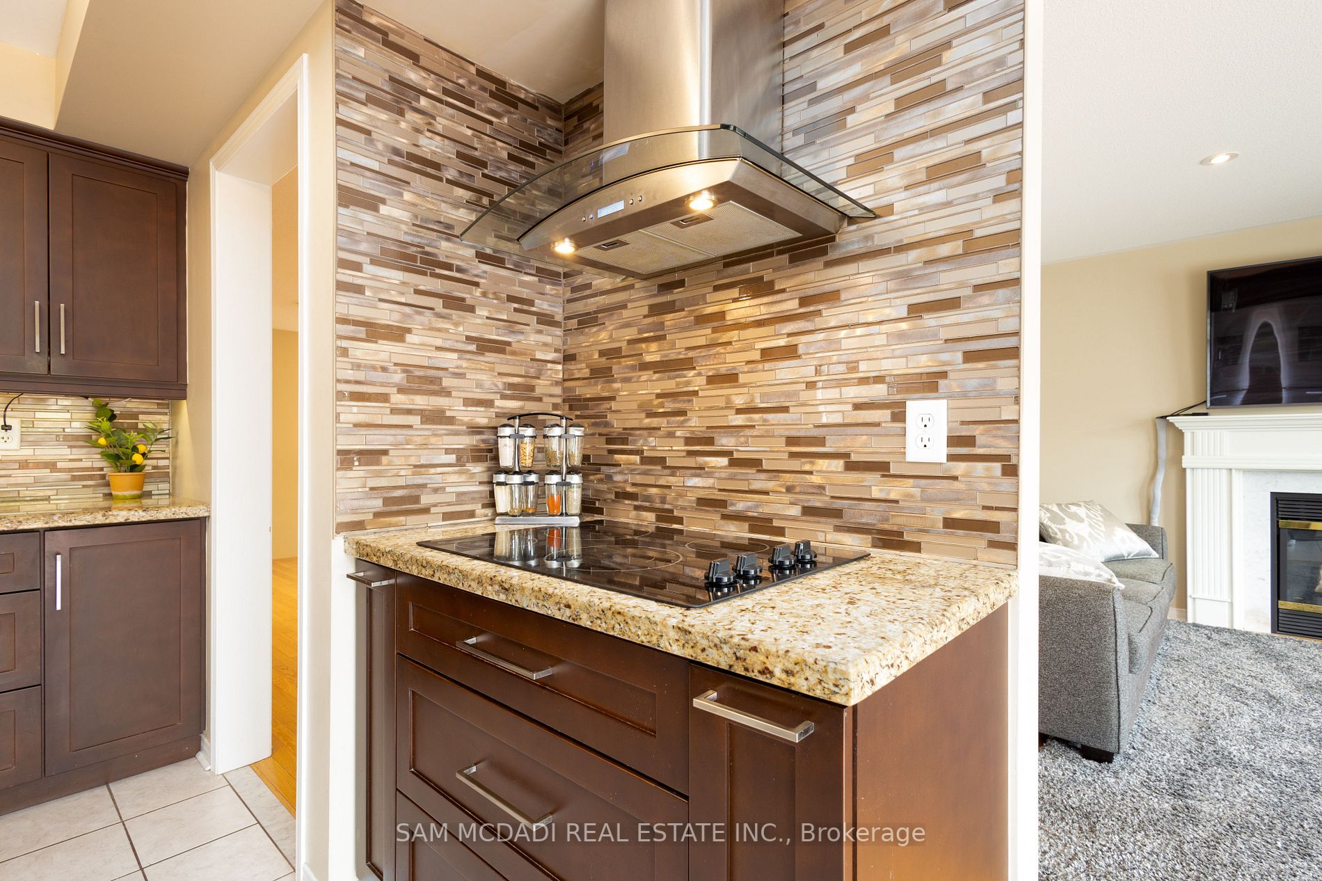 4879 Marble Arch Mews