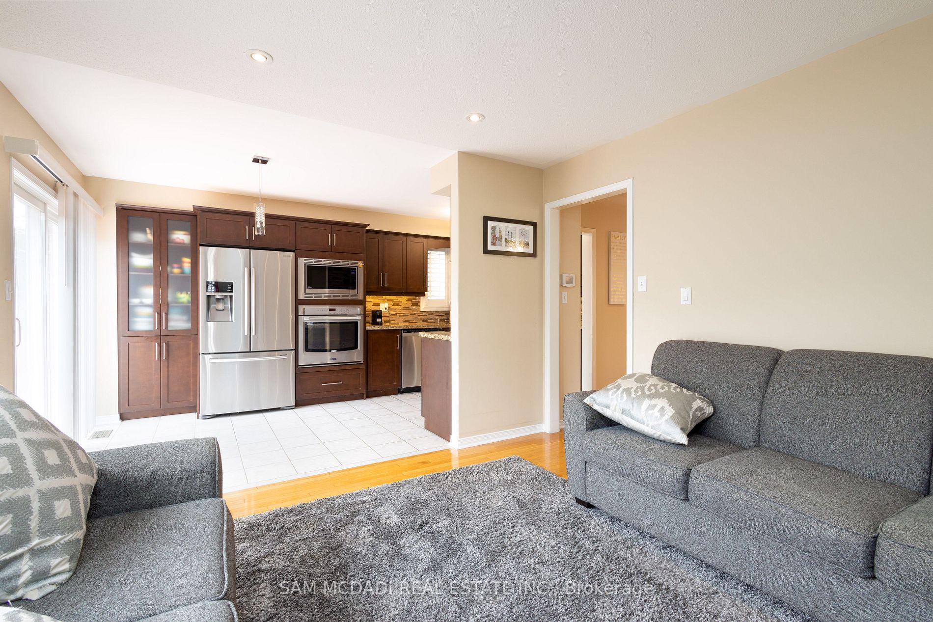 4879 Marble Arch Mews