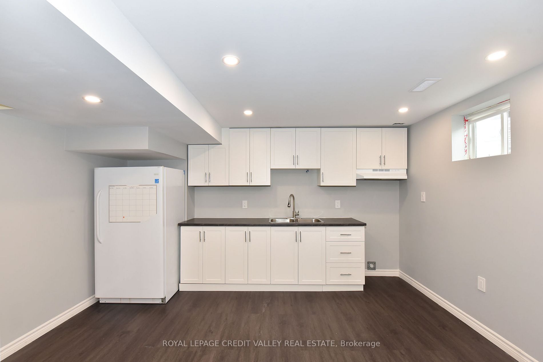 63 Pennycross Cres