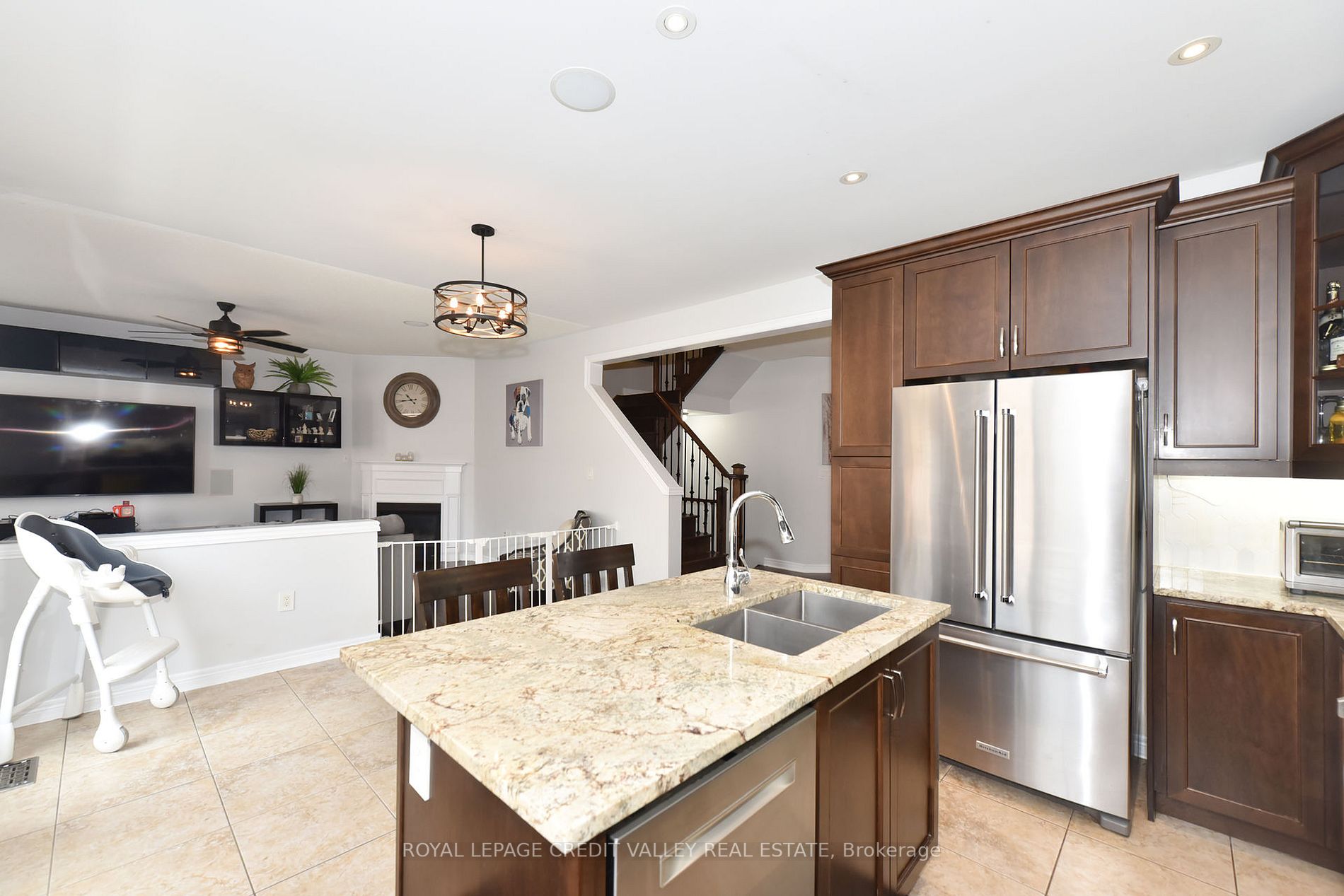 63 Pennycross Cres