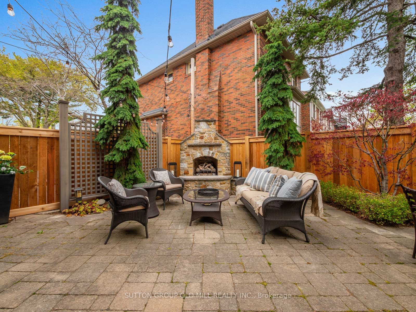 231 Grenview Blvd S