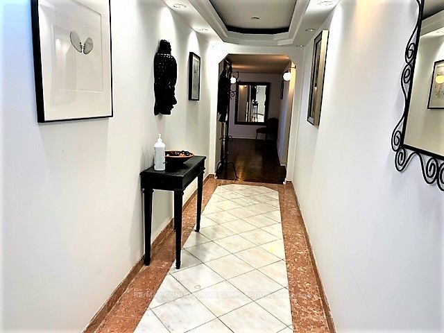 2045 Lake Shore Blvd W, #1012