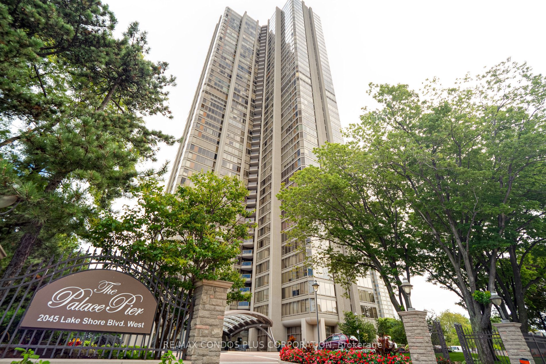 2045 Lake Shore Blvd W, #1012