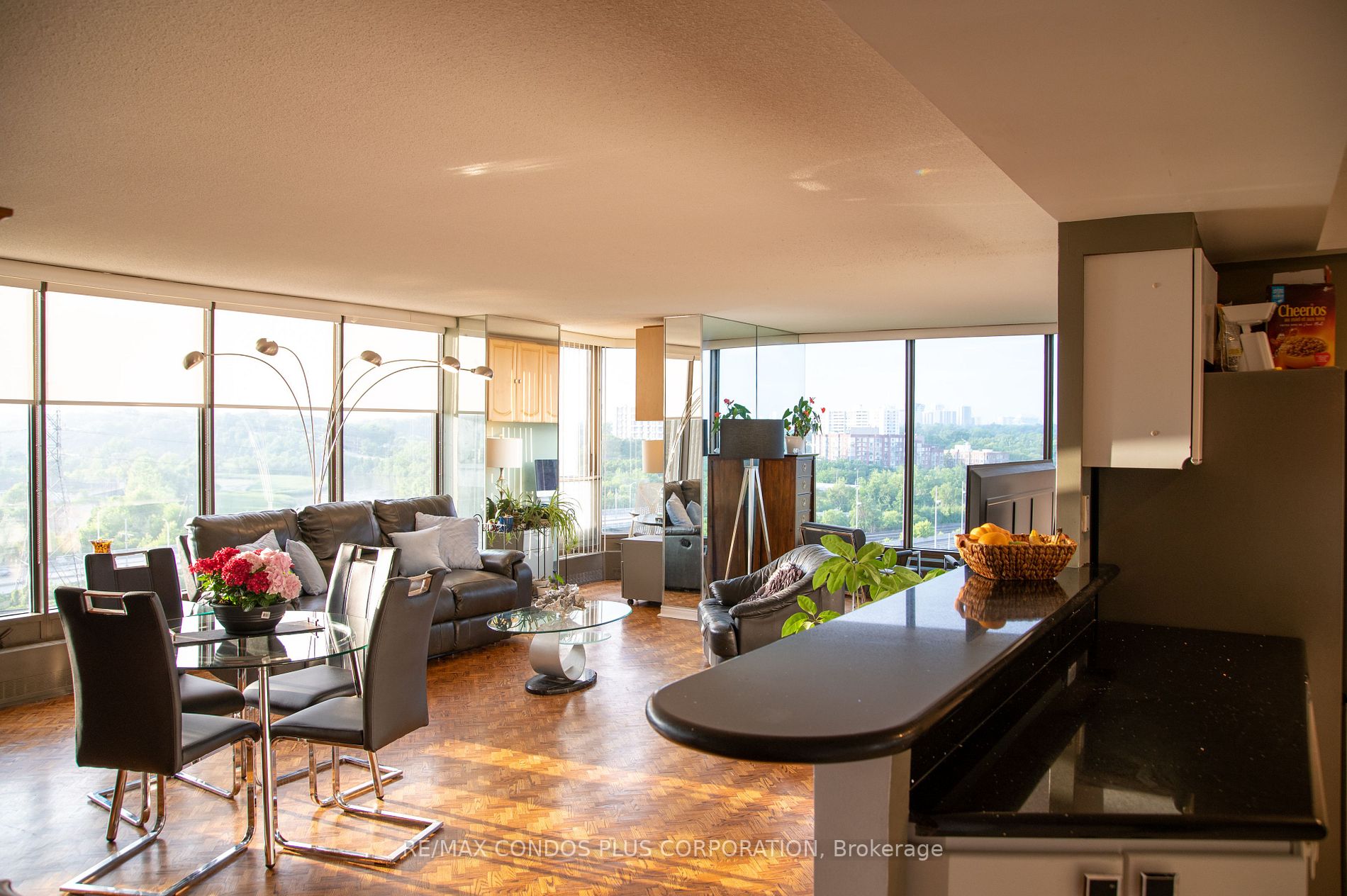 2045 Lake Shore Blvd W, #1012
