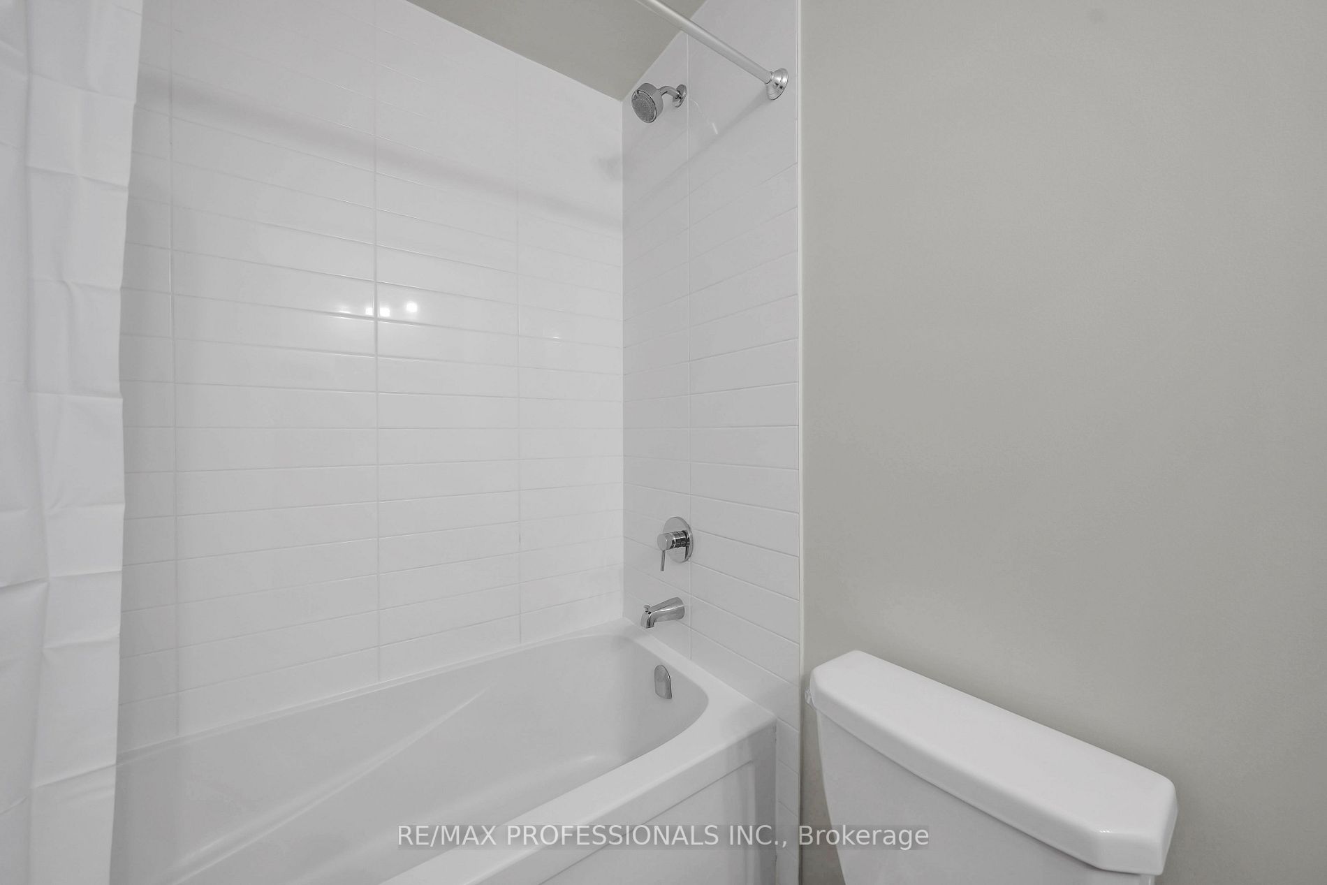 760 The Queensway, #504