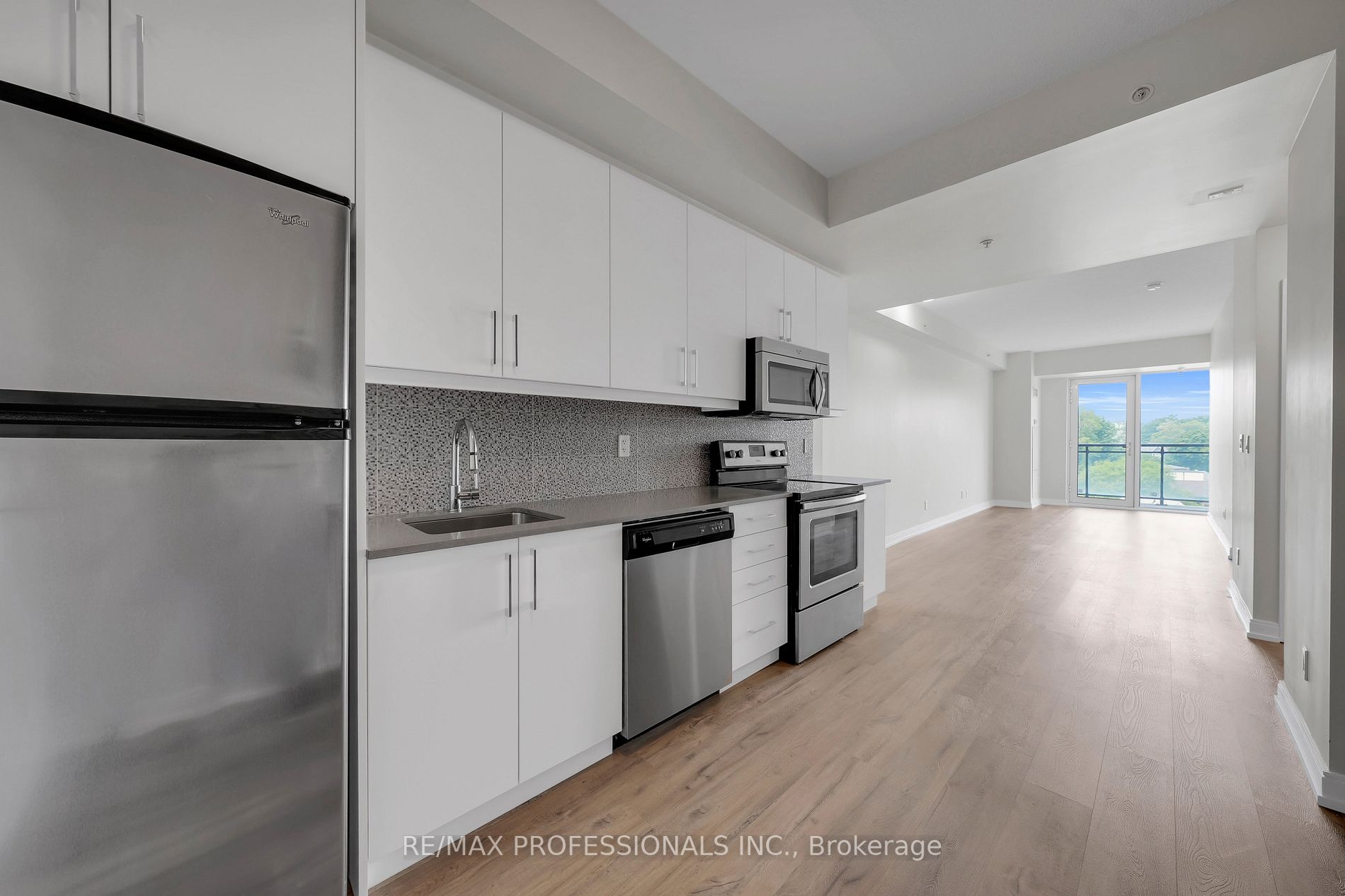 760 The Queensway, #504