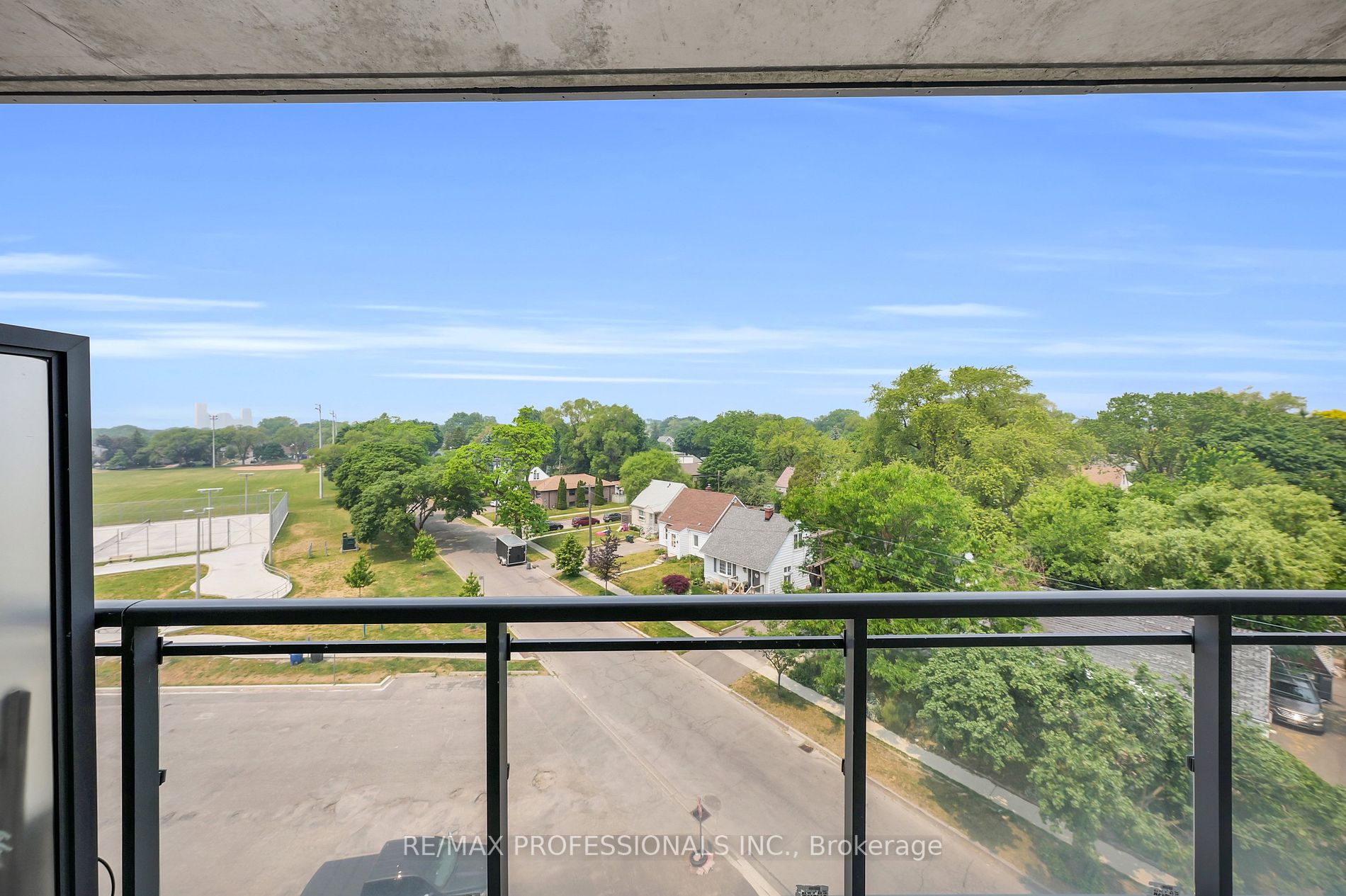 760 The Queensway, #504