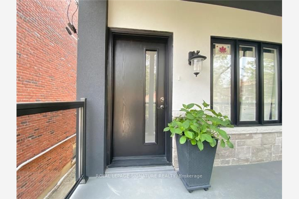 1500 Dufferin St, Toronto