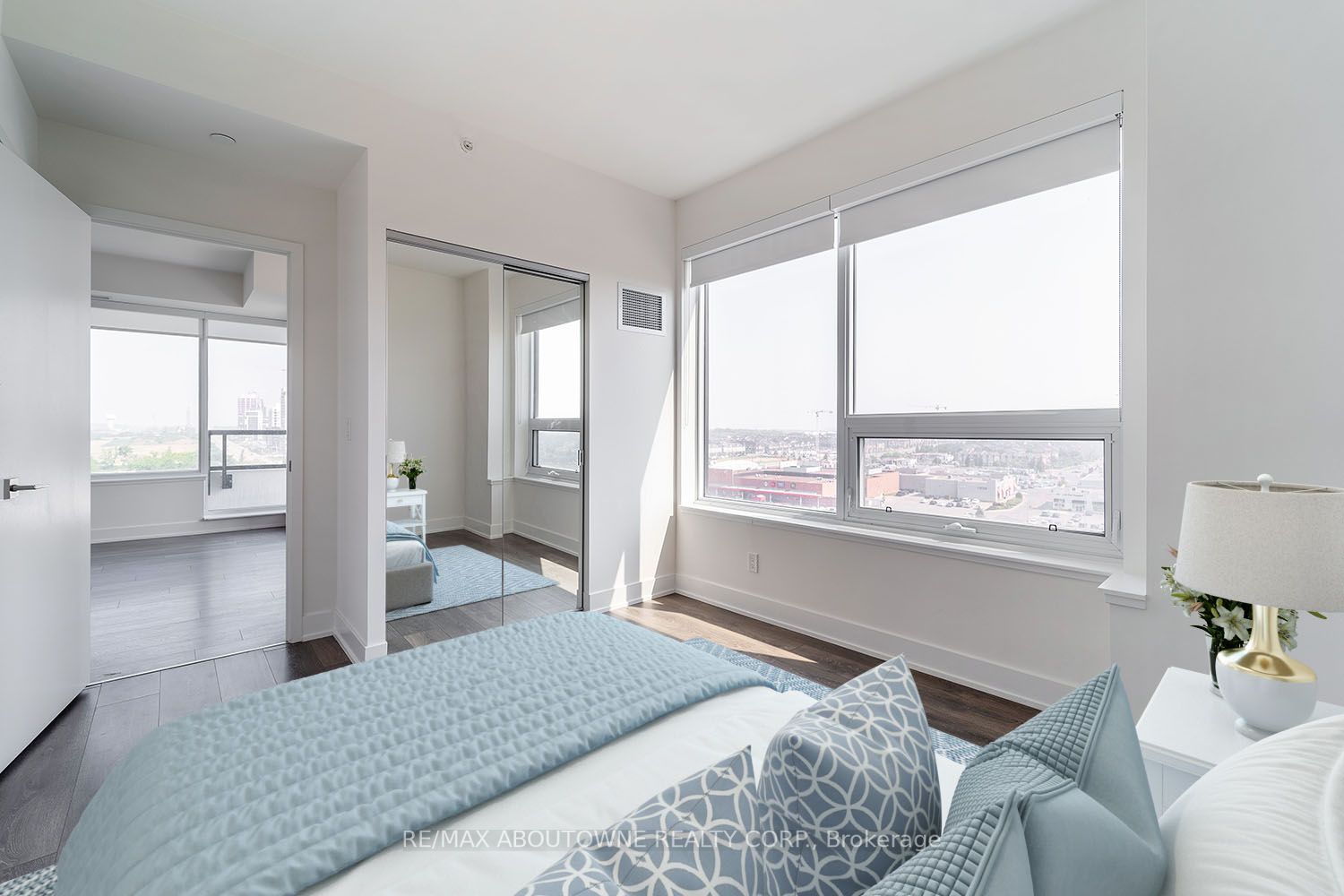 297 Oak Walk Dr, #808