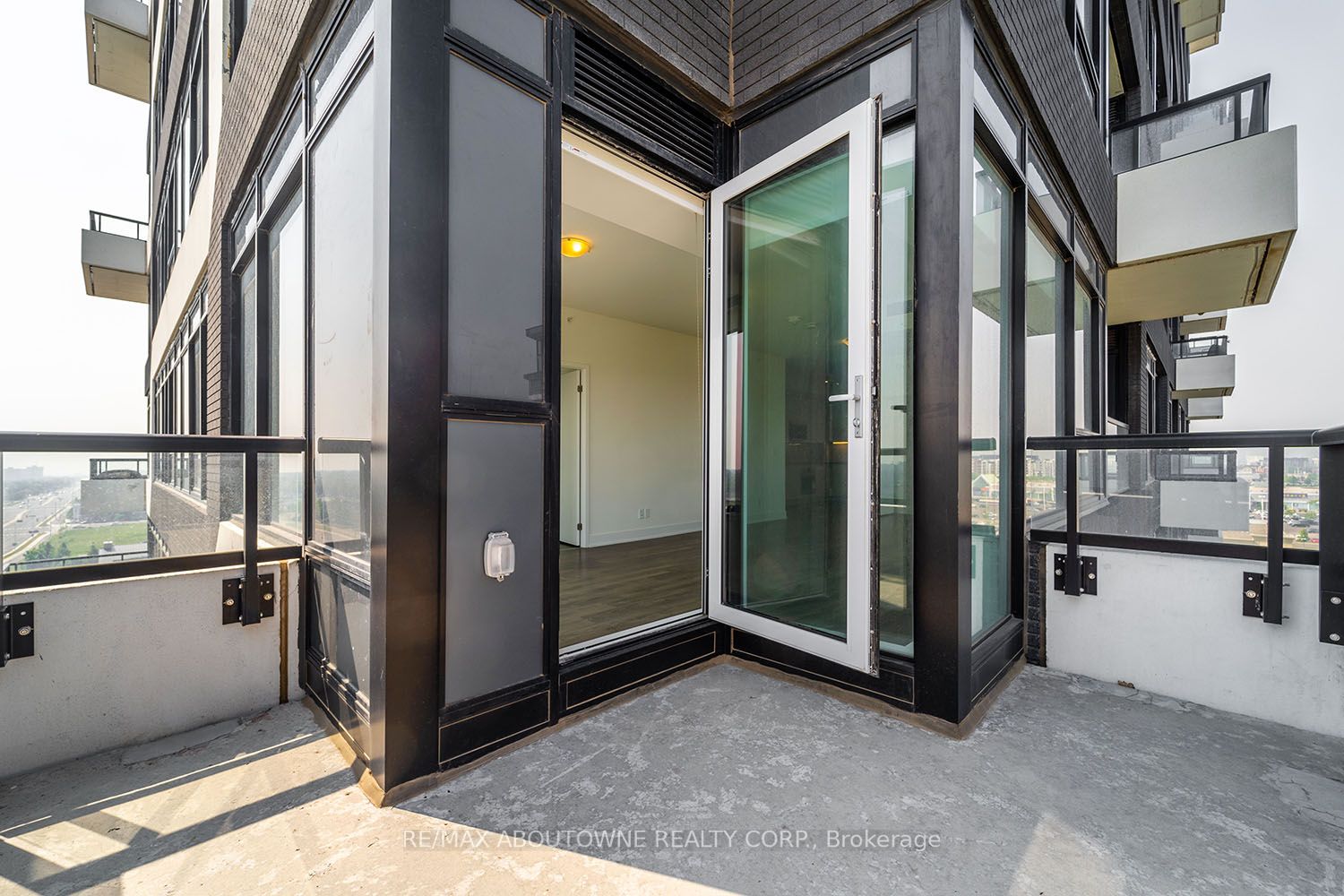 297 Oak Walk Dr, #808
