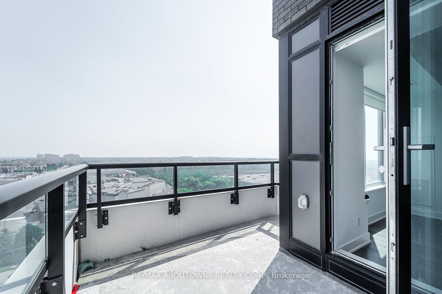 297 Oak Walk Dr, #808