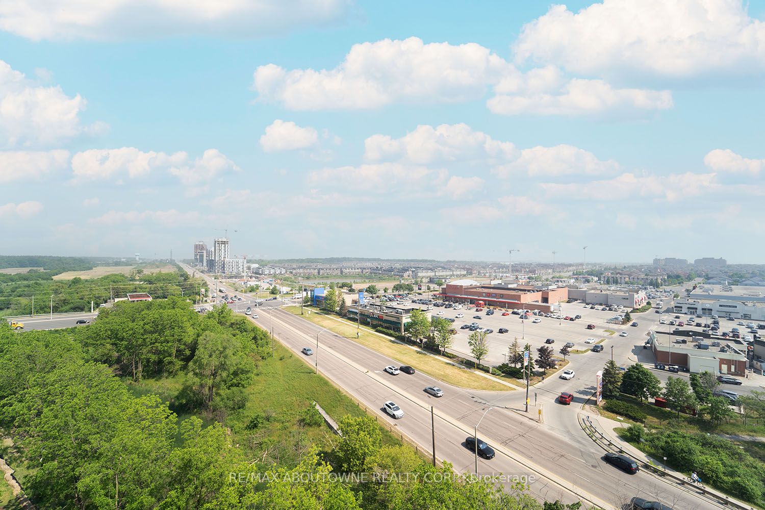 297 Oak Walk Dr, #808