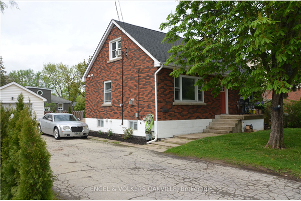 1261 Coric Ave, Burlington