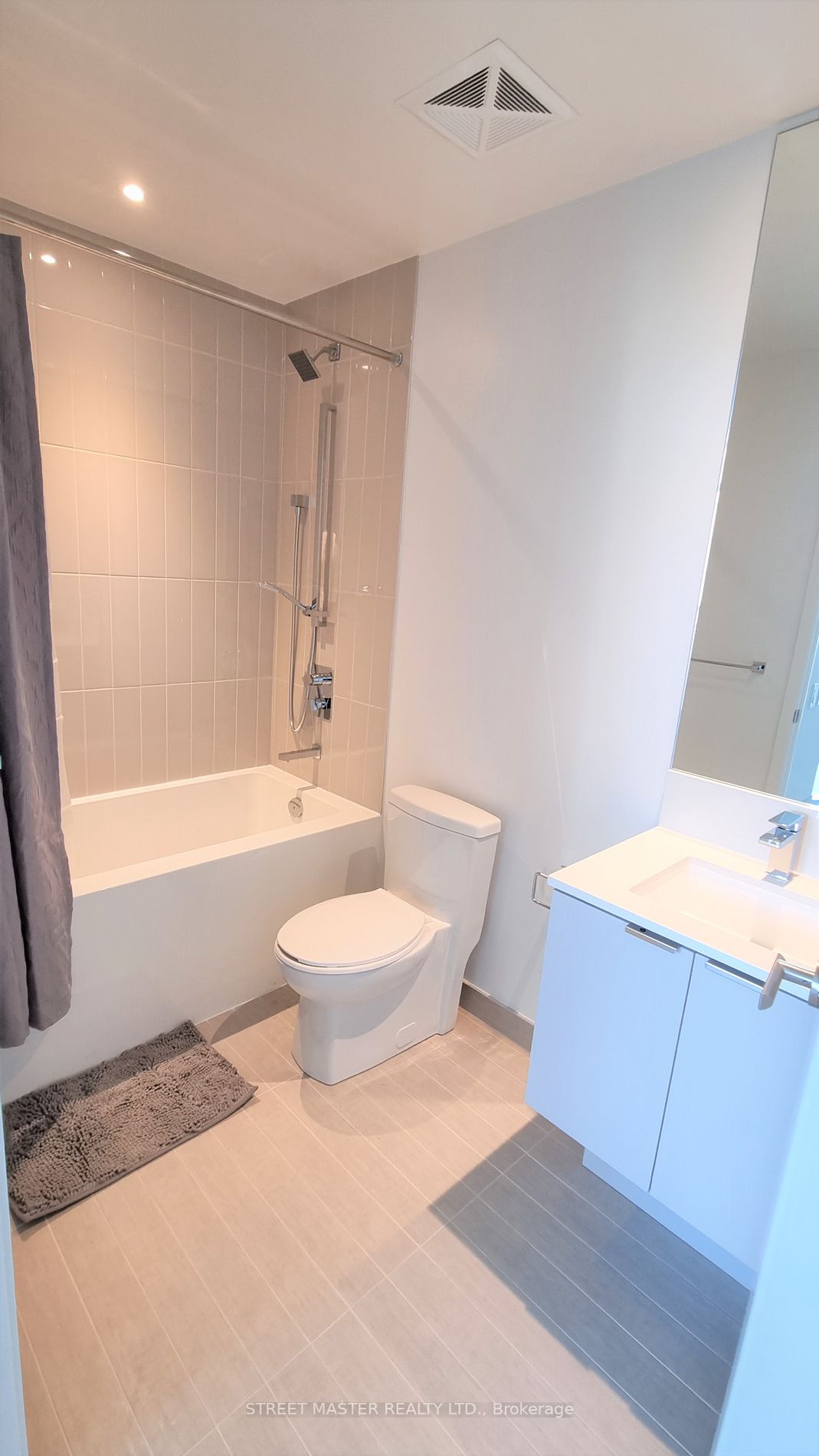 3883 Quartz Road #212