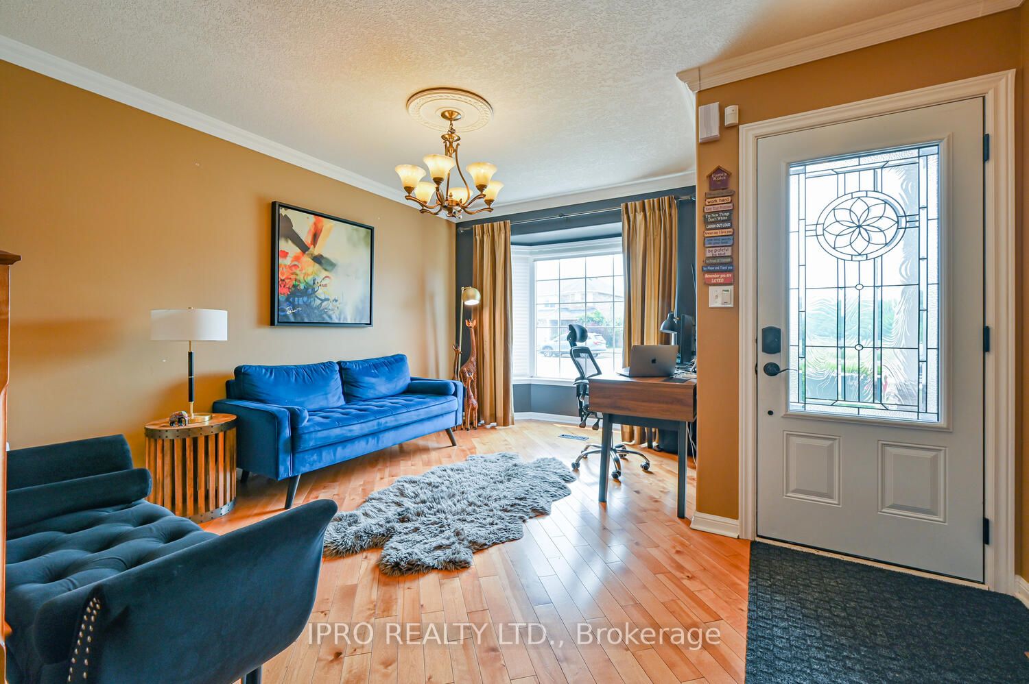 801 Ferguson Dr